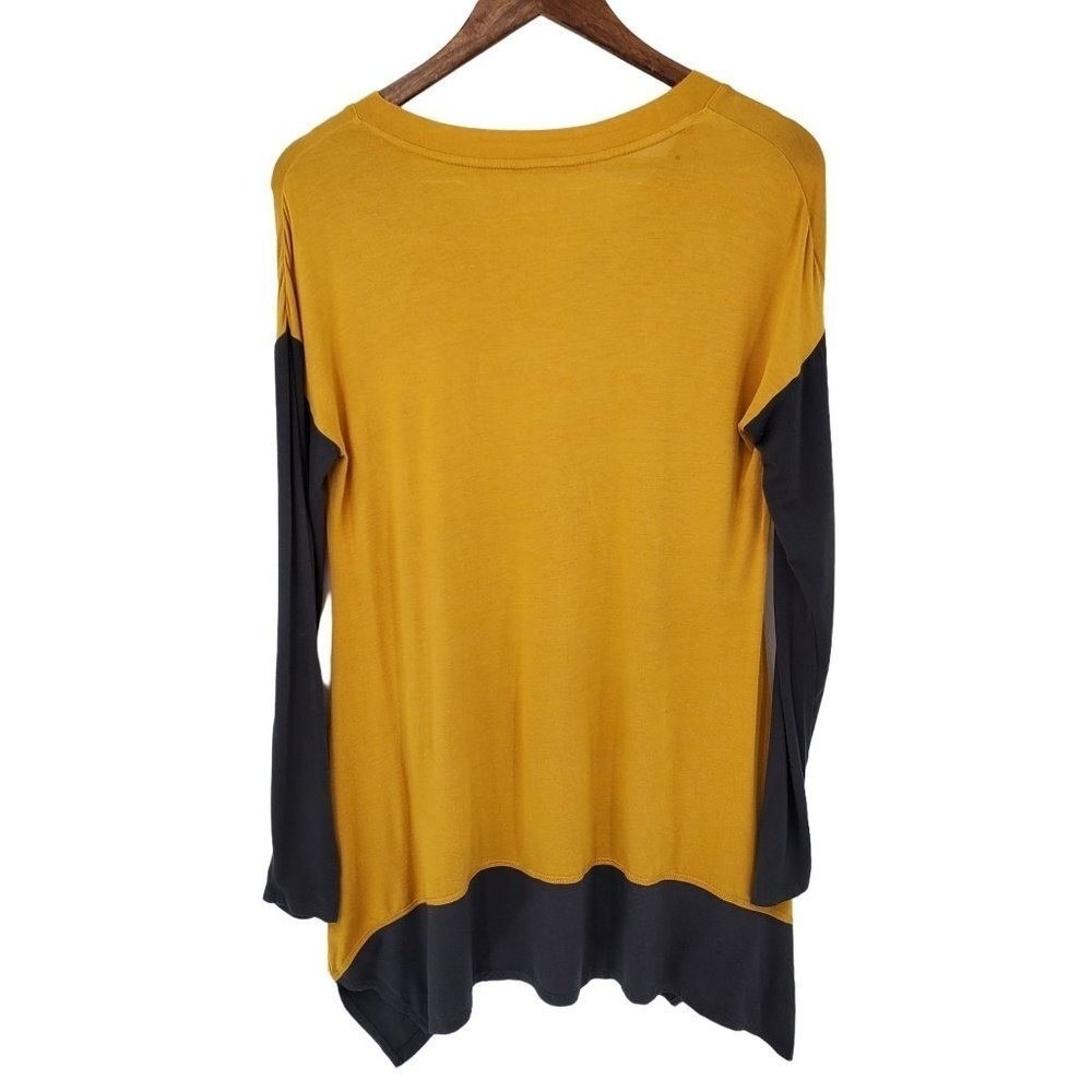 LOGO Lori Goldstein Womens S Mustard Colorblock Tunic Top Asymmetrical Hem - Picture 3 of 9